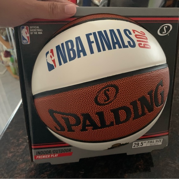 2019 Toronto raptors champion limited ball limited 5000 - Picture 3 of 3